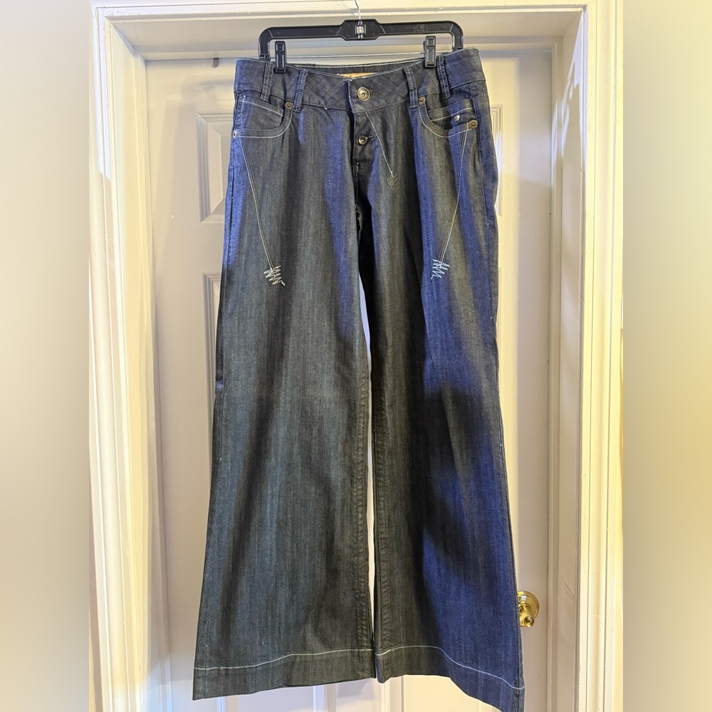 Apple Bottom Wide legged Jeans